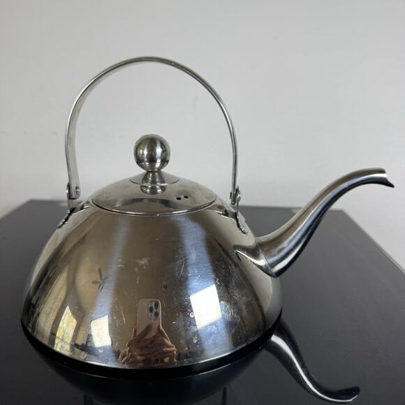 Lepicure Tea Pot, Tea Kettle, 18/10 Stainless Steel, 32 Oz - Picture 4 of 10